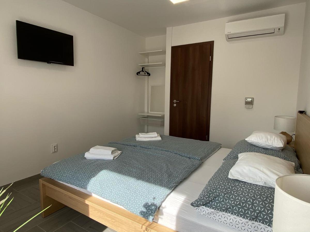 Sulyom Panzio Apartment